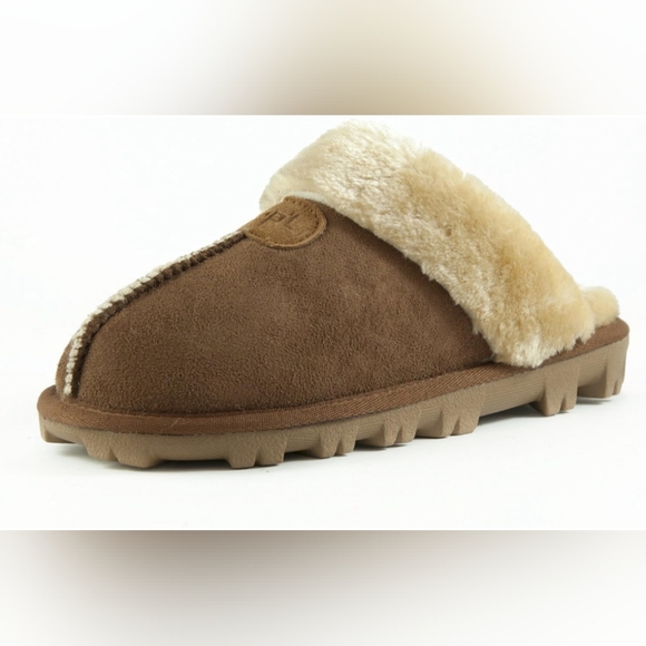 Chestnut Cozy Slippers - Picture 1 of 2